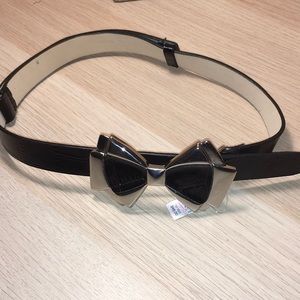 Women’s Bow Tie Belt